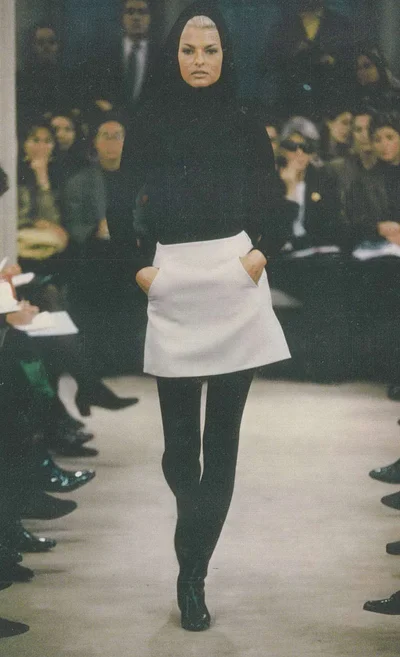 Look 16